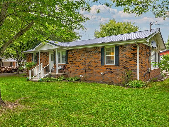 4th image of 100 Poplar Grove Rd