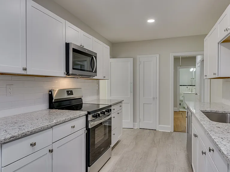 2336 Redwood Dr — Photo 12