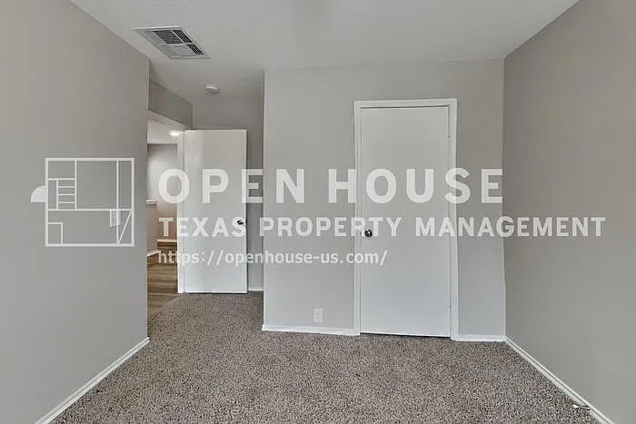 6211 Gillian Park Dr — Photo 14