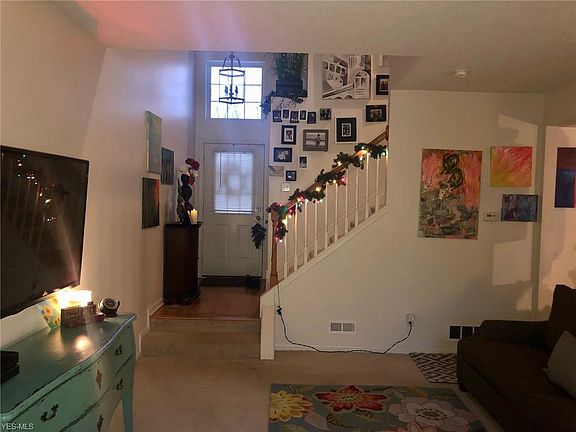4th image of 1662 Laughton Cir