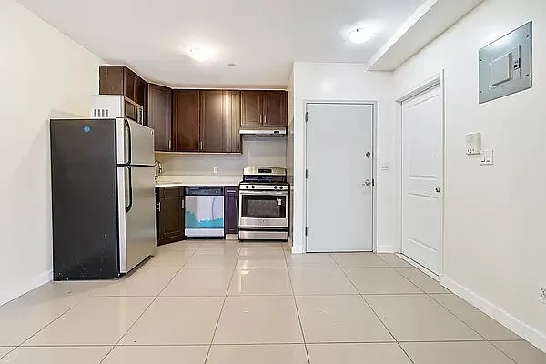 Rented by Corcoran | media 3