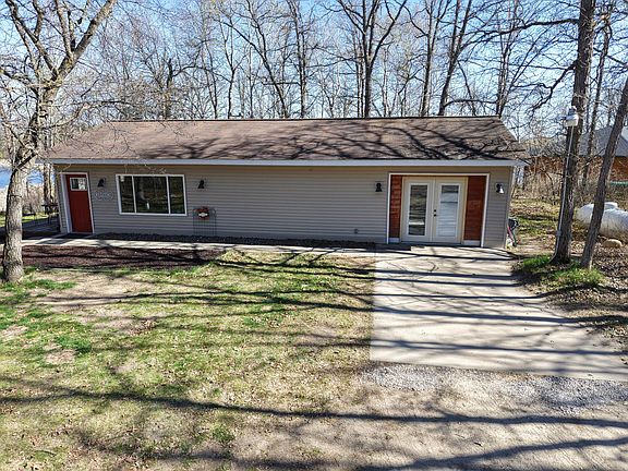2nd image of 20876 Fawn River Dr