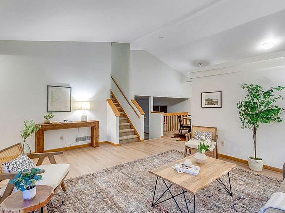 3rd image of 436 Walden Way