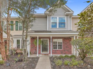 8100 Shadow Oak Dr, Charleston, SC 29406