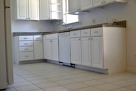 3rd image of 3009 Longmeade Dr