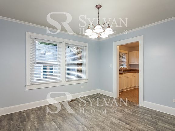 4th image of 231 E End Ave