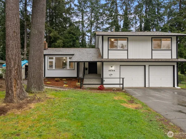 2806 NE Fernwood Court, Bremerton, WA 98310