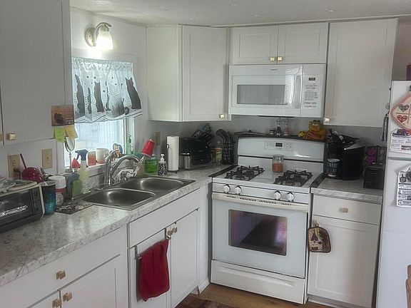 4th image of 5400 SE Jack Avenue #K3