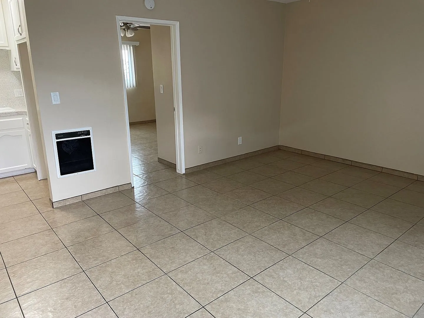 La Reina 2 Apartments — Photo 4