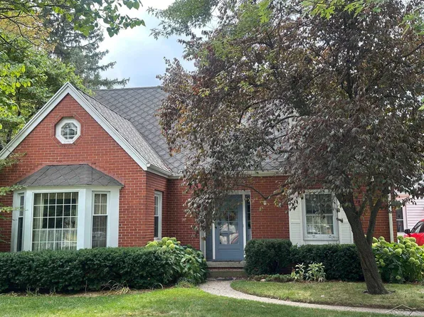 2011 Brockway St, Saginaw, MI 48602