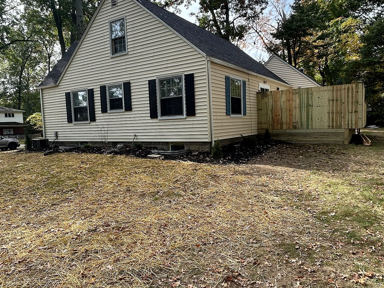 5 bed, 3130 sqft, $3,250 — Photo 2