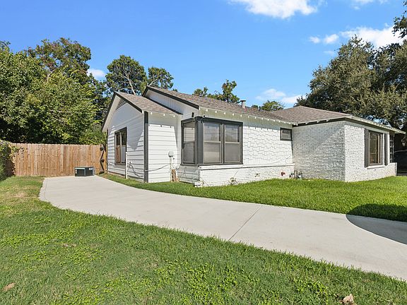 2nd image of 3904 Trail Lake Dr