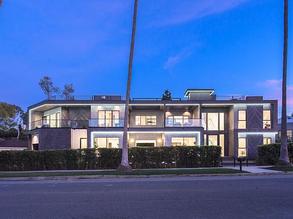 4th image of 12720 Montana Ave