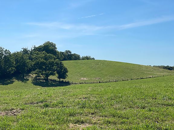4th image of 408 Creekside Farms Dr