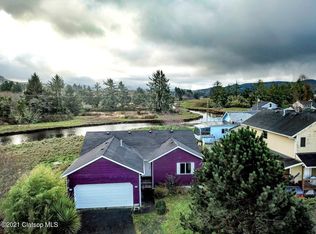 1255 Avenue E, Seaside, OR 97138