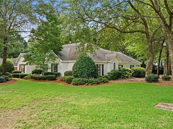 5th image of 8170 Creekbank Dr