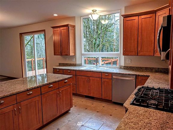 3rd image of 31320 NE 165th Street