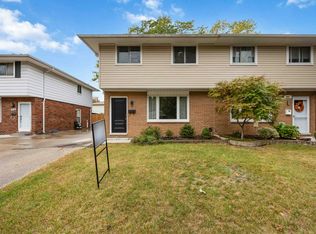 920 Assiniboine Cres, Sarnia, ON N7T7C5