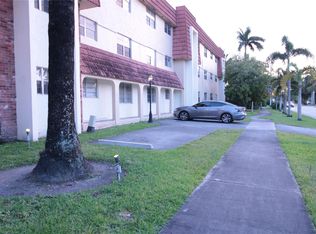 1300 Moffett St APT 212, Hallandale, FL 33009