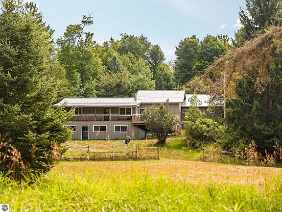 5th image of 8017-8135 Honey Hollow Rd
