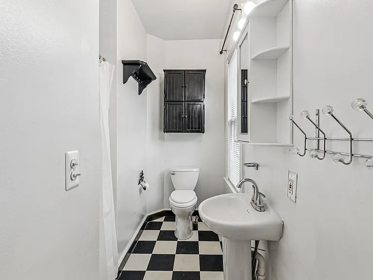 Master Full Bath