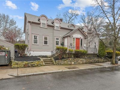 84 Cactus St, Providence, RI, 02905
