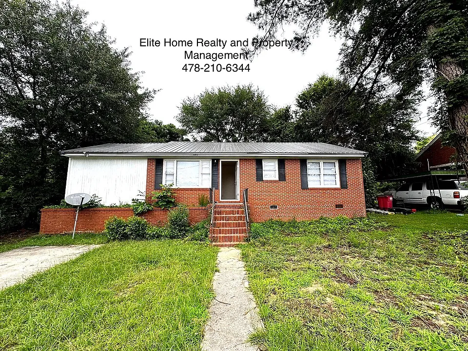 3082 Somerset Dr