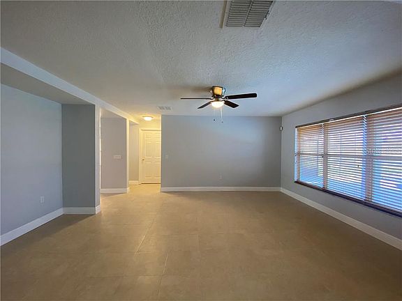 4th image of 4521 Philadelphia Cir