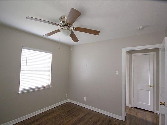 5th image of 1109 Edgefield Dr