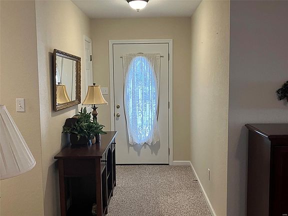 4th image of 119 Ray Lee Dr