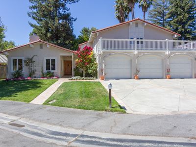 1140 Deanna Dr, Menlo Park, CA, 94025