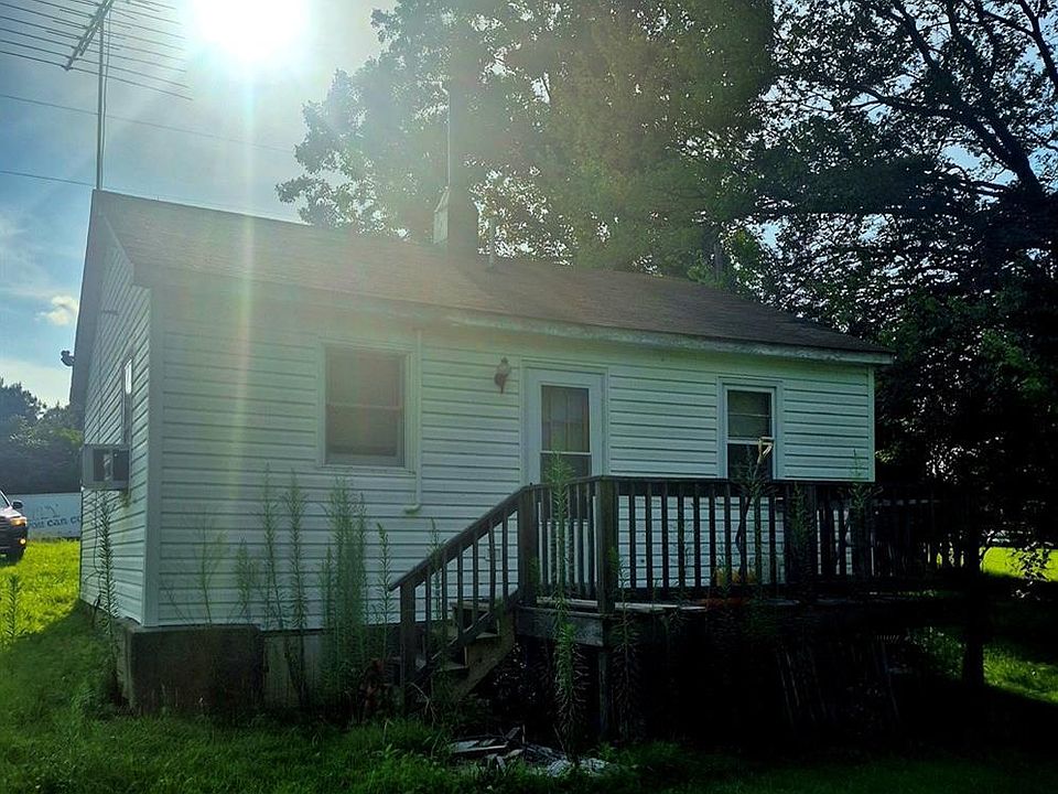 2nd image of 3686 Crawley Rd