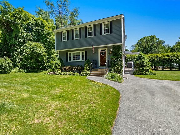 2nd image of 6 Meadow Ln