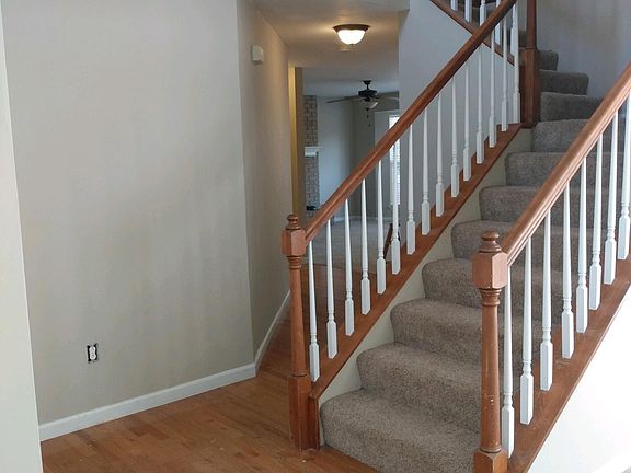NICE FOYER