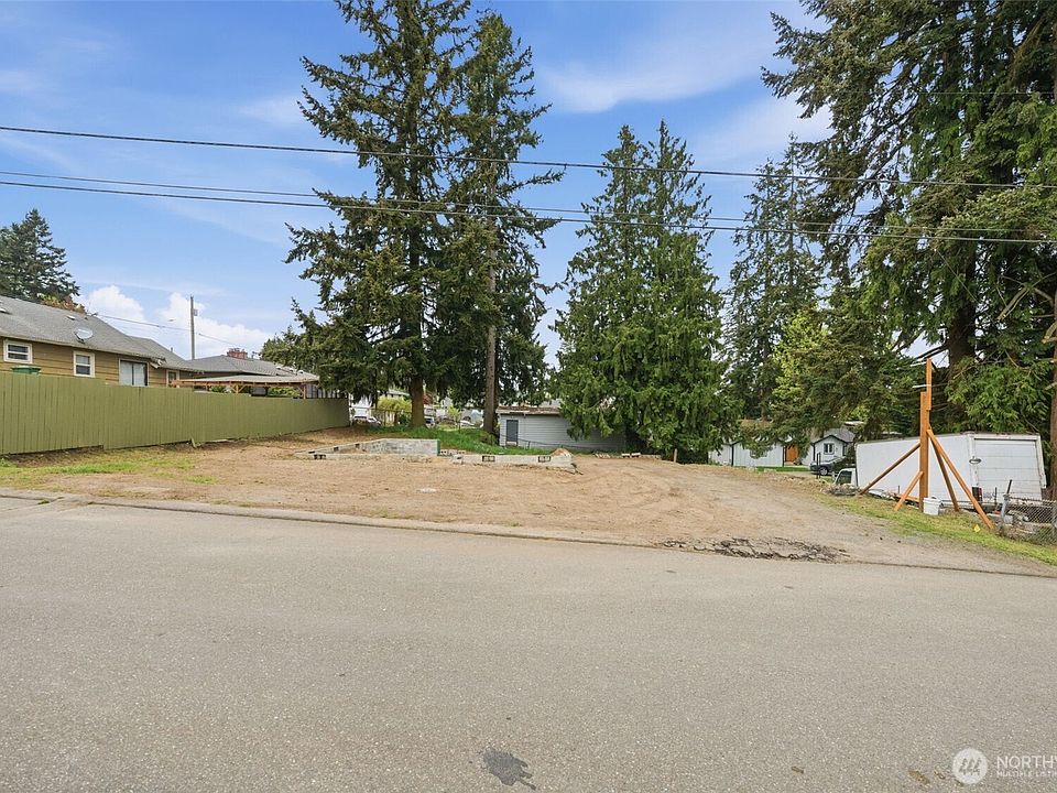 1st image of 1515 73rd Street SE