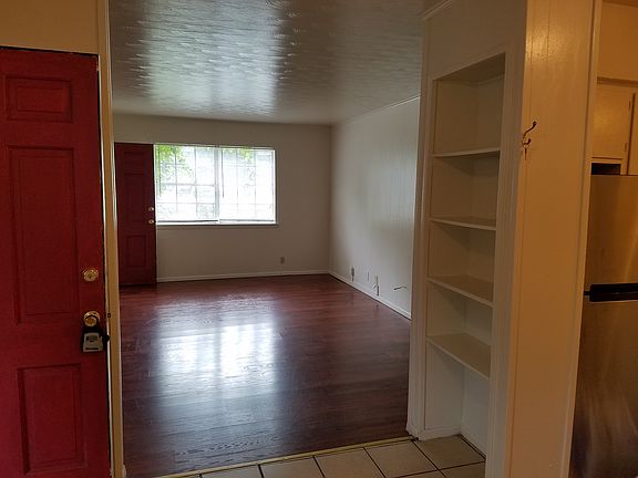 Kitchen to Living room