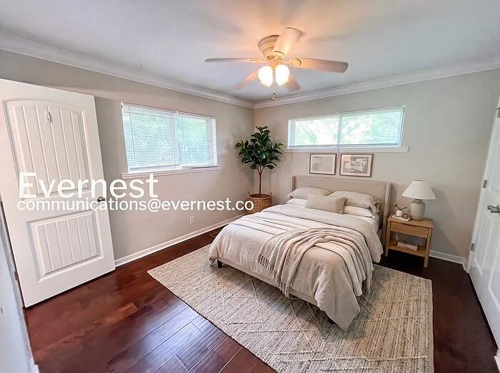 5526 Crestview Dr — Photo 7