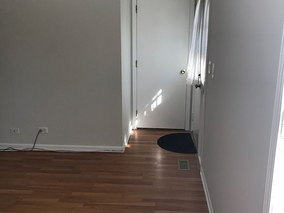 4th image of 342 Ashwood Ct