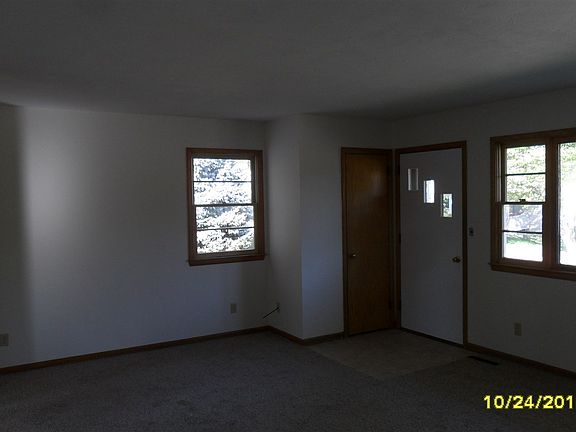 3rd image of 210 S 21st St