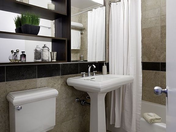 4th image of 130 W 15th St APT 8F