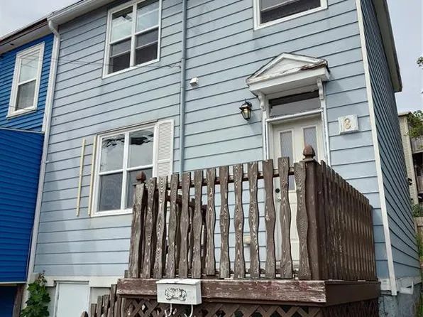 8 Central Street, St. John's, NL A1C1T7