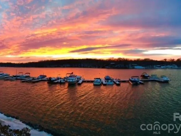 9816 Emerald Point Dr Unit 5, Charlotte, NC 28278