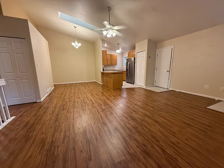 3908 Village View Ln — Photo 4