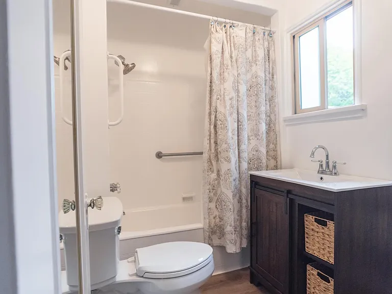 Full bathroom