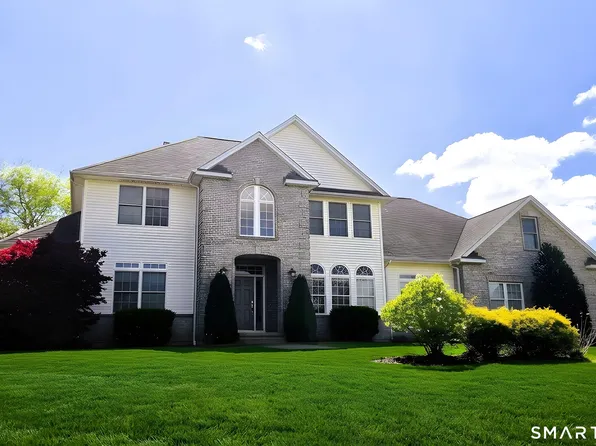 12 Copper Beech Drive, Middletown, CT 06457