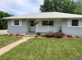 620 Grand Ave, Alma, KS 66401