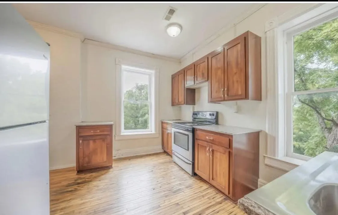 1 bed, 700 sqft, $850 — Photo 1