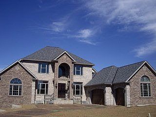 1st image of 172 Gleneagles Blvd