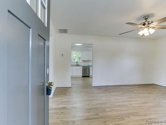 5th image of 2905 Victoria Blvd