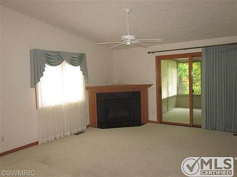 3rd image of 6516 Leisure Creek Dr SE